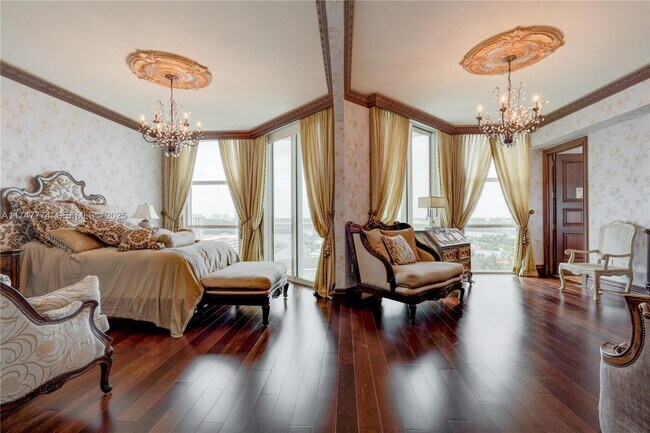 Building Photo - 16047 Collins Ave