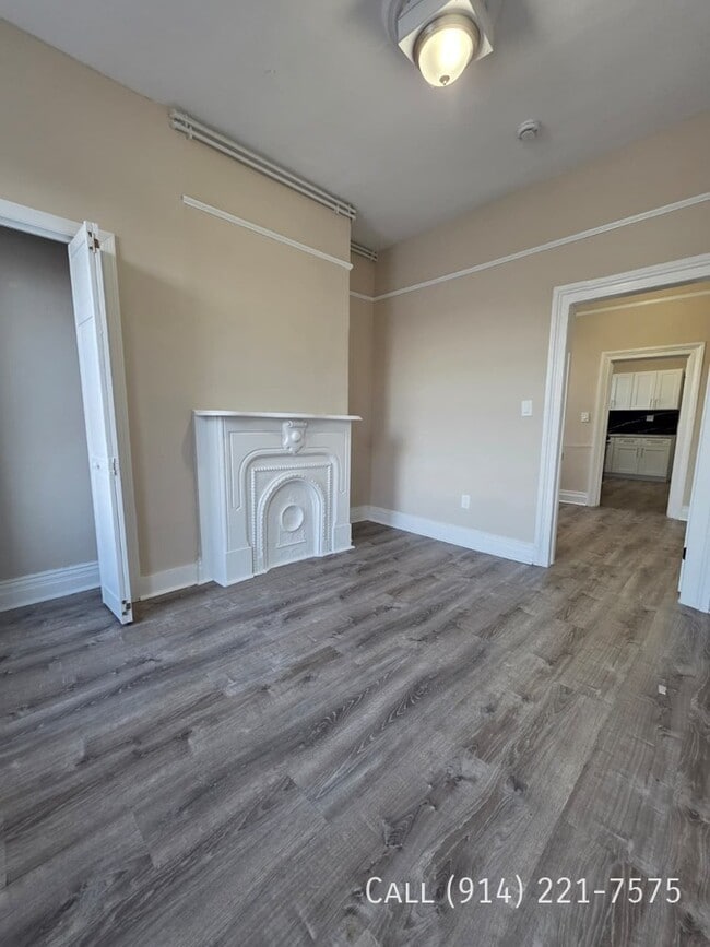 Building Photo - 175 Orchard St