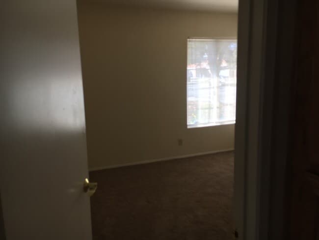 Building Photo - Westside location! Beautiful Single Story On Large Corner Lot