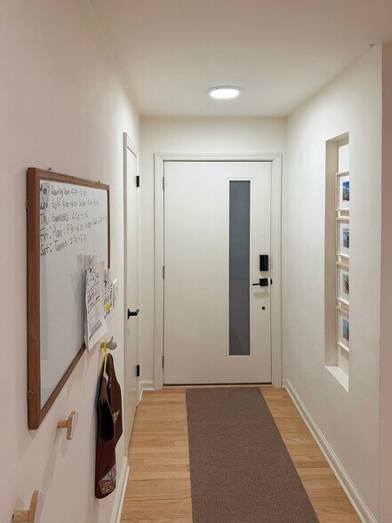 Building Photo - 2 Rossett St
