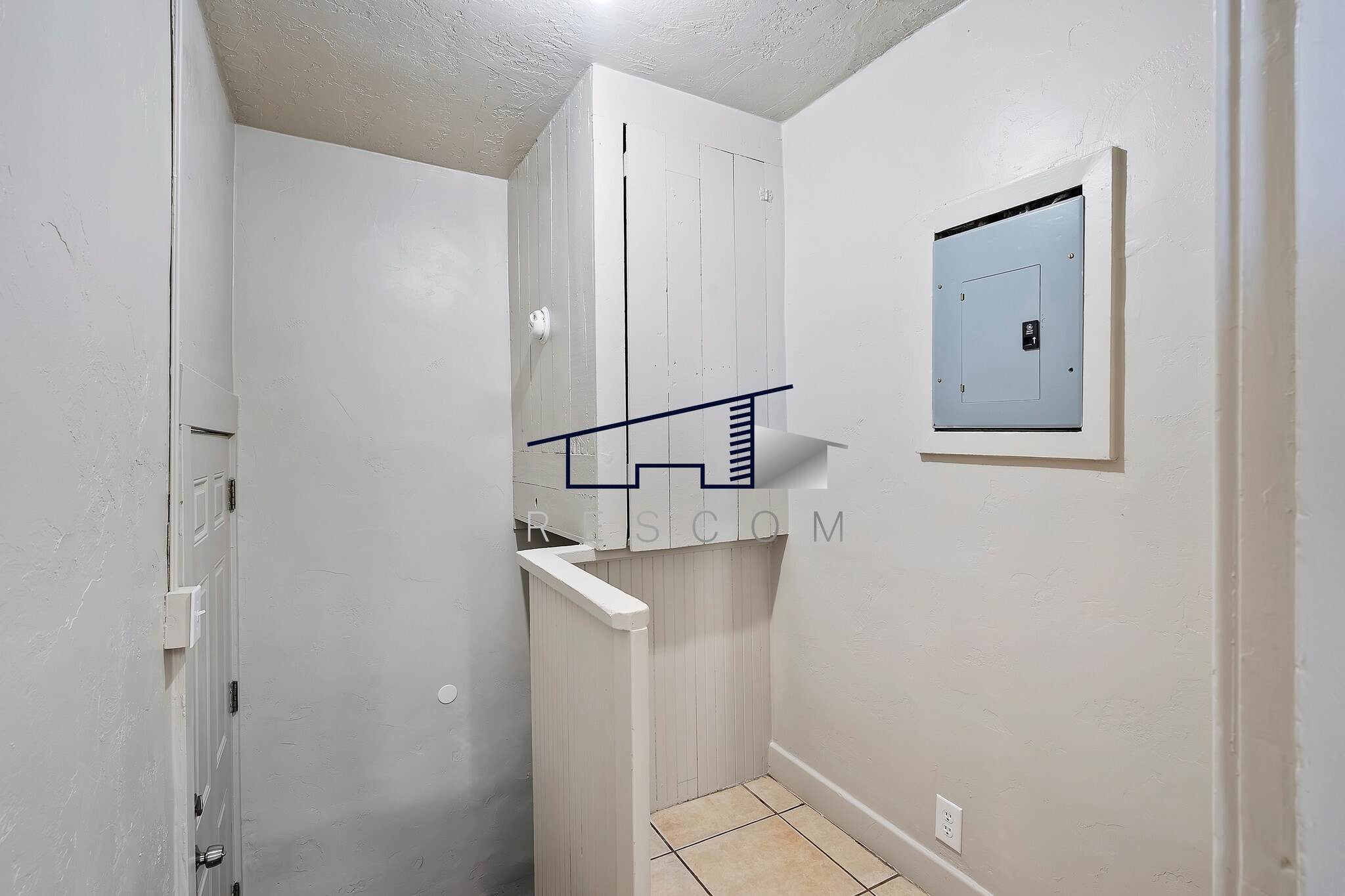 Building Photo - 212 Patterson St