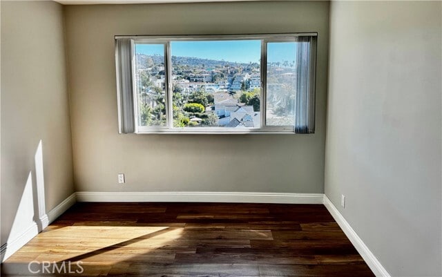 Building Photo - 1541 Buena Vista