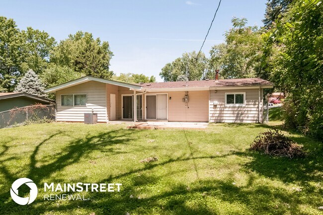 Building Photo - 3150 Durwood Dr