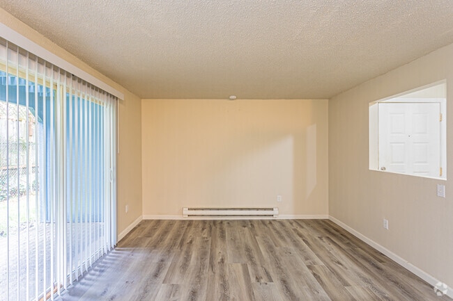 2BR, 1BA - 650SF - McChord Tudor Haus