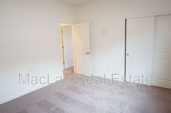 Building Photo - 4023 N Ghost Holw Wy