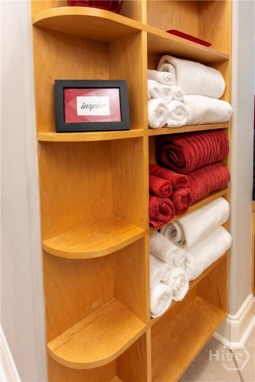 Building Photo - 760 E Campus Rd