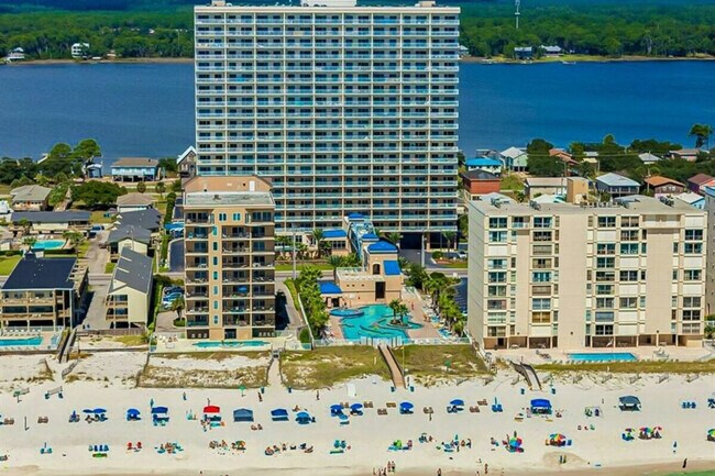 Building Photo - 1010 W Beach Blvd