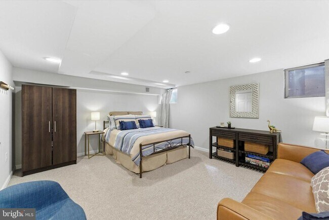 Building Photo - 1378 4th St SW