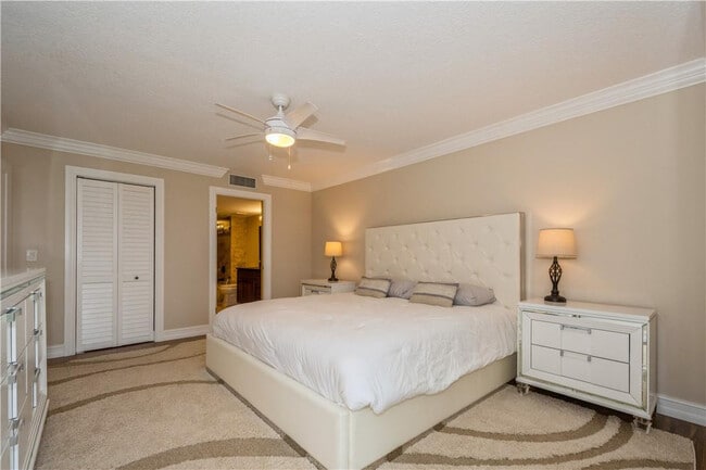 Building Photo - 6000 NW 2nd Ave