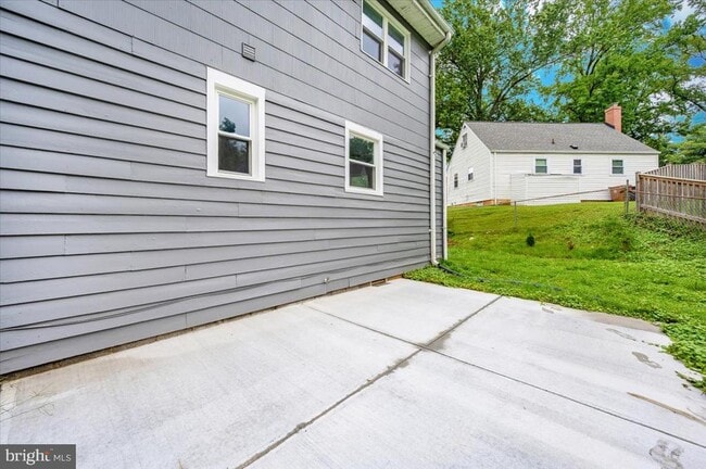 Building Photo - 13205 Okinawa Ave