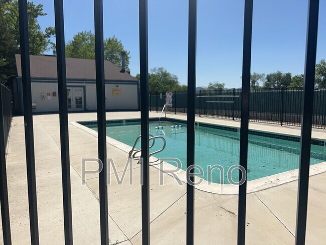 Building Photo - 2555 Clear Acre Ln