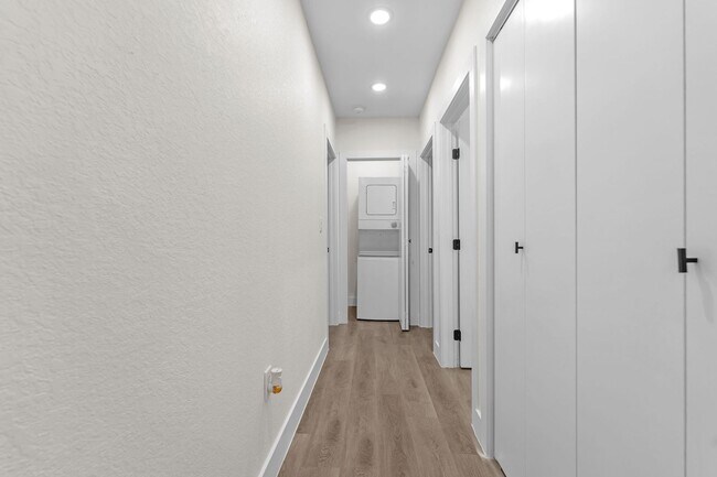 Building Photo - All Units Are Available With Brandnew Full Appliance Package