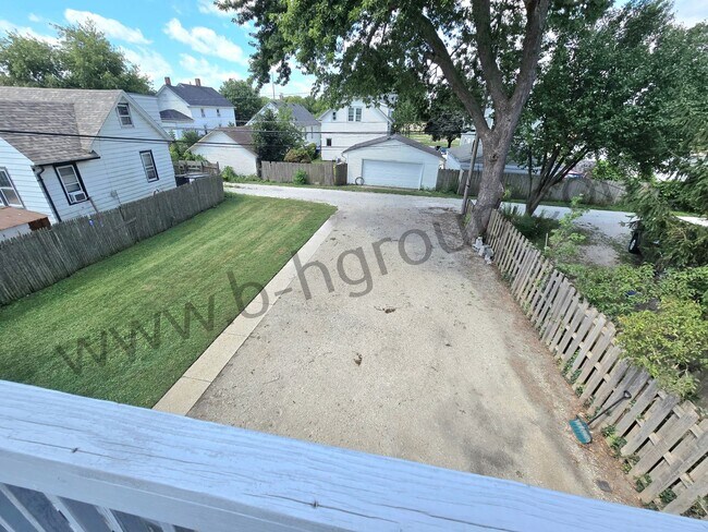 Building Photo - 4812 25th Ave