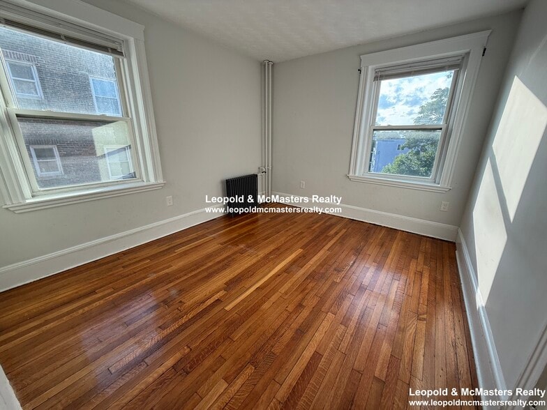 Building Photo - 1713 Commonwealth Avenue