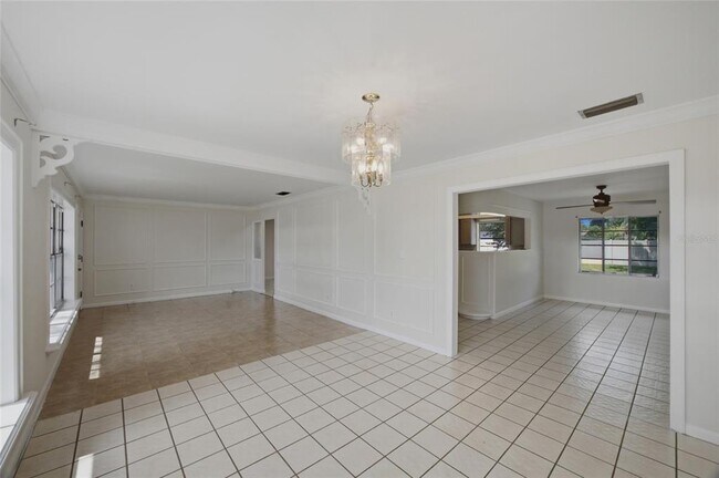Building Photo - 808 N Mac Dill Ave