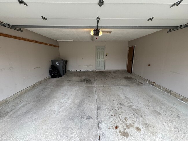 Building Photo - 5632 Rains Ln