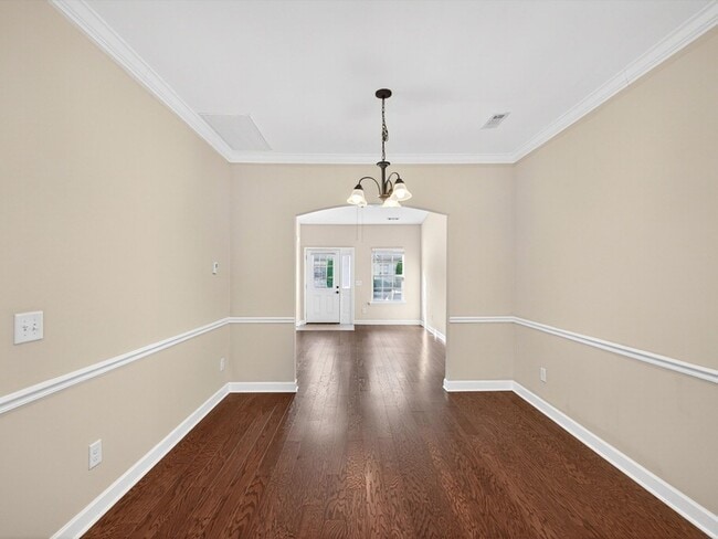 Building Photo - 110 Velena St