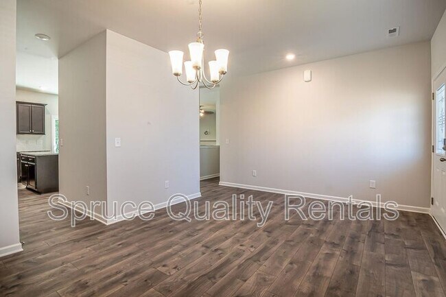 Building Photo - 1115 Hardwick Dr
