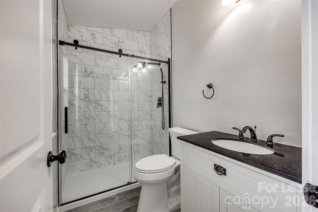 Building Photo - 4158 Charlotte Hwy