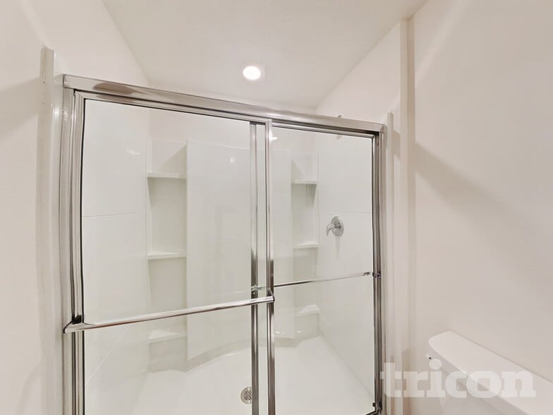 Building Photo - 18 Prince Kaarel Ln