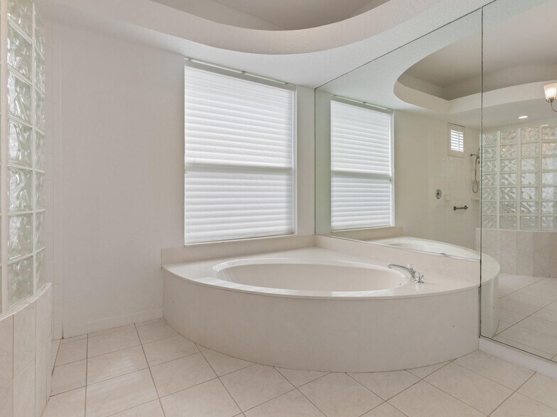 Building Photo - 7535 Ascot Ct