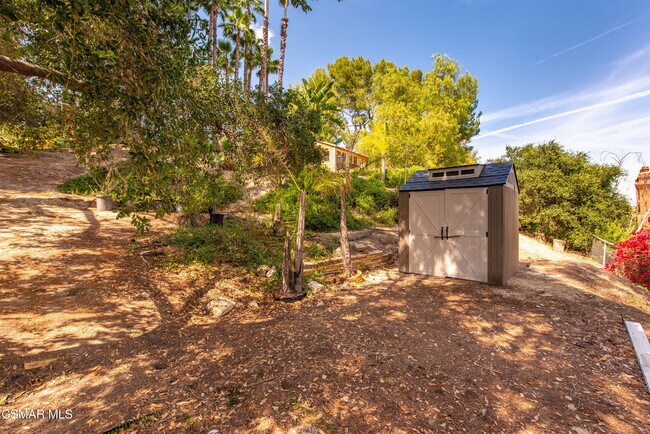 Building Photo - 6110 Colodny Dr