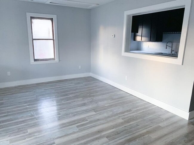 Building Photo - Gorgeous all renovated Home in Groves, TX!.