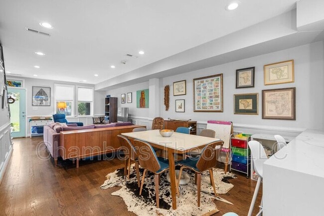 Building Photo - 1275 Oates St NE