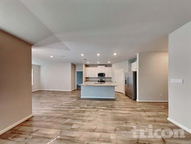 Building Photo - 5523 Shasta Pl