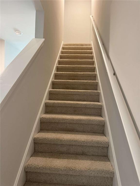 Building Photo - 111 Woodside Ct