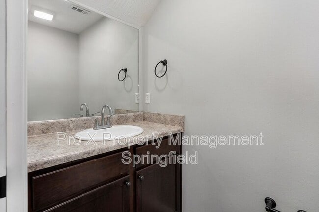 Building Photo - 1302 S Lexington Ave