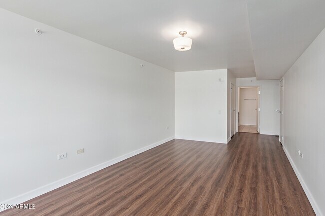 Building Photo - 4808 N 24th St