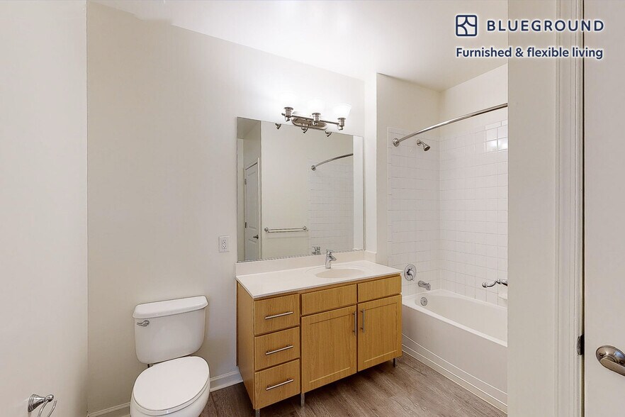 Building Photo - 80 North Centre Ave-SI FL3-ID2283A