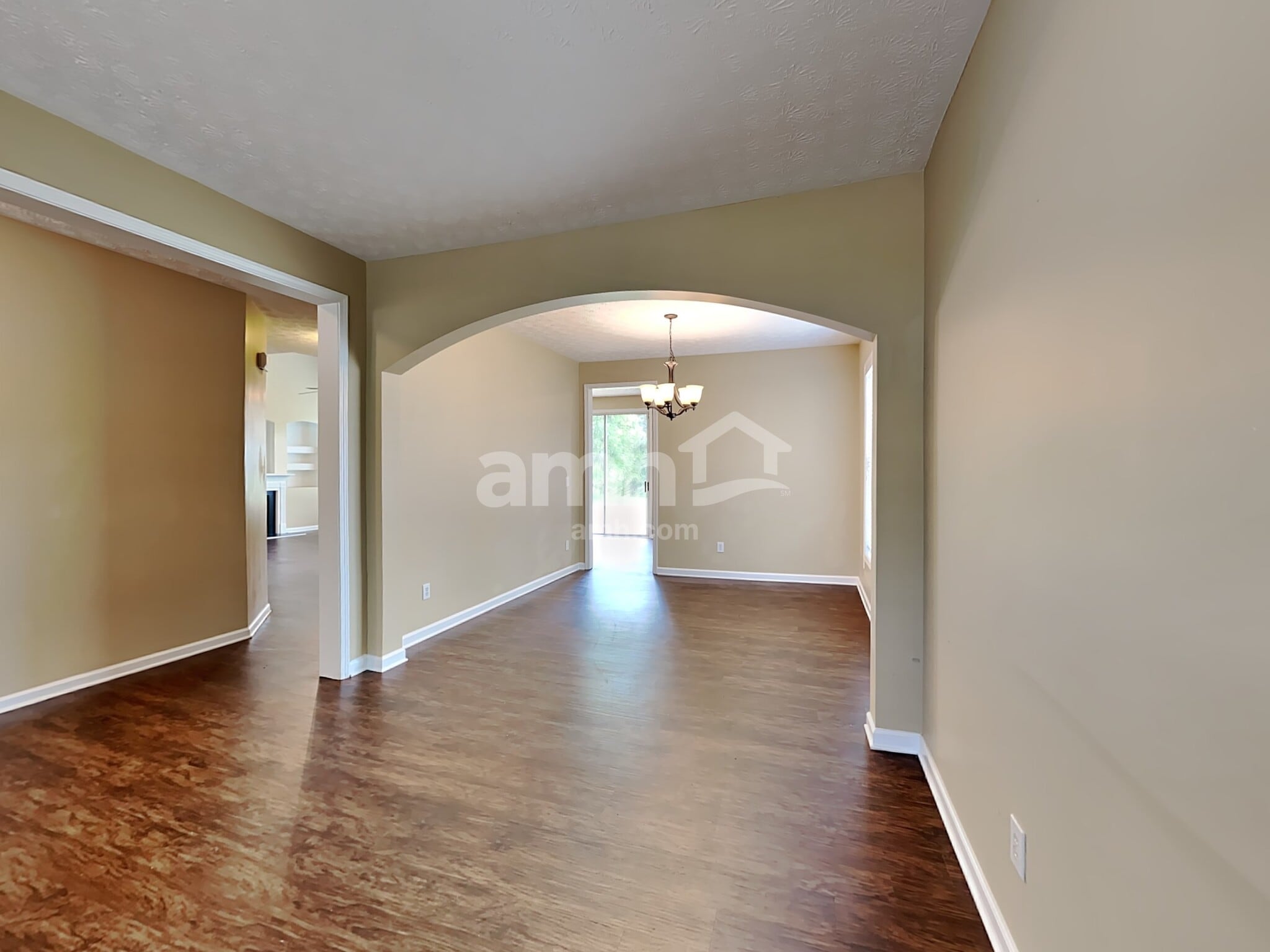 Building Photo - 7071 Hillcrest Chase Ln