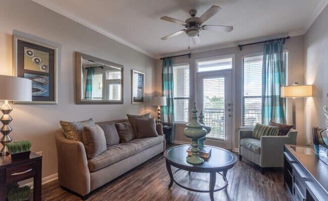 Building Photo - 2 bedroom in Houston TX 77096