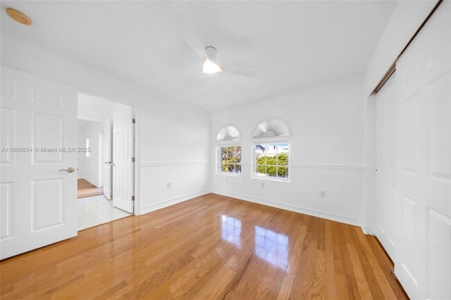 Building Photo - 21025 NE 31st Ave