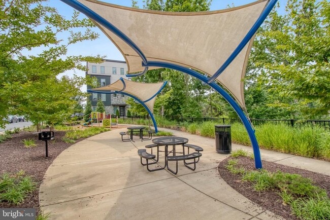 Building Photo - 4810 Garden View Ln