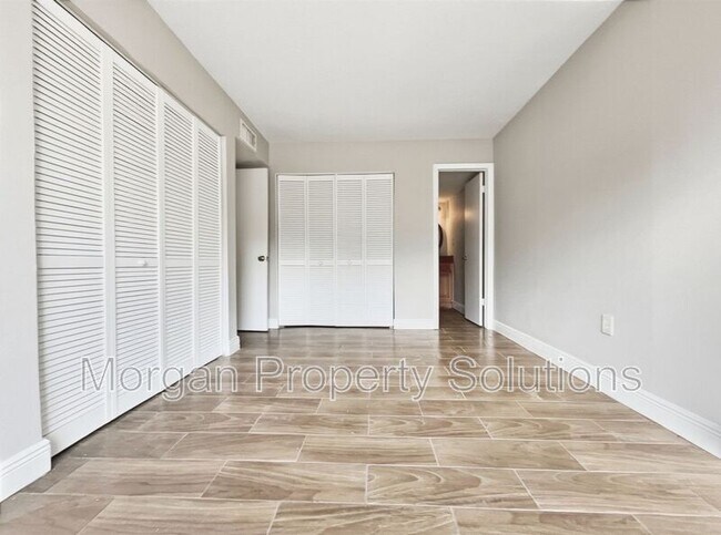 Building Photo - 4721 S Texas Ave