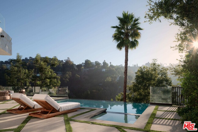 Building Photo - 2608 Zorada Dr