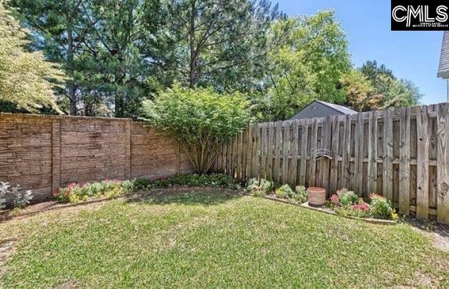 Building Photo - 196 Ivy Square Dr