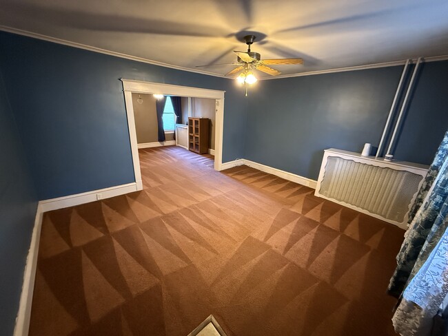 Building Photo - 409 E Mahanoy St