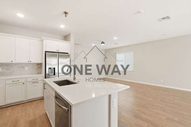 Building Photo - 18180 W Larkspur Dr