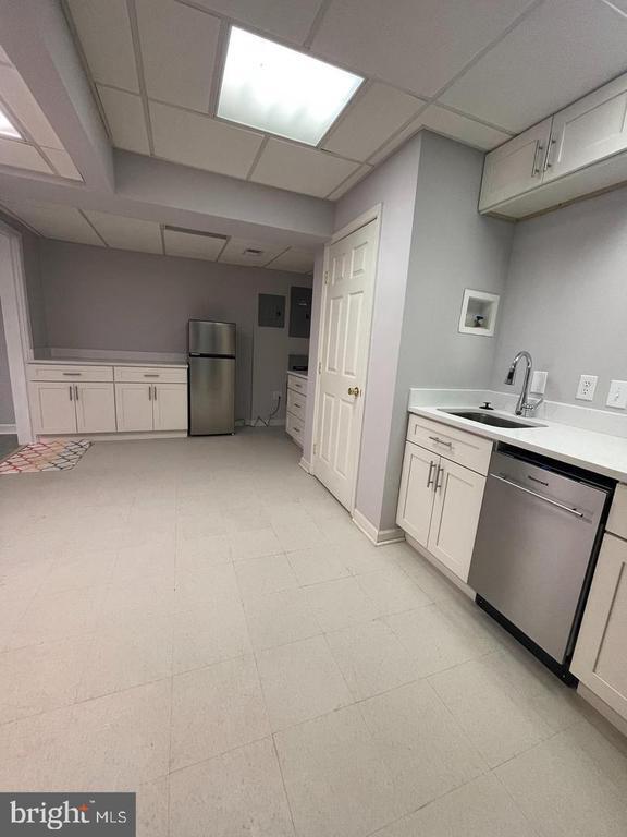 Building Photo - 311 Yale Dr