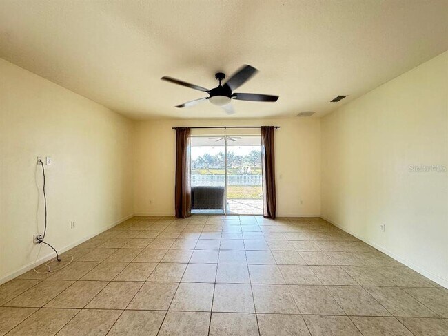 Building Photo - 12377 Streambed Dr