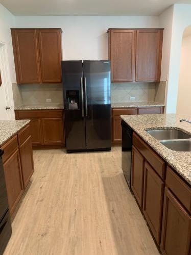 Building Photo - 1170 Lonesome Oak Drive