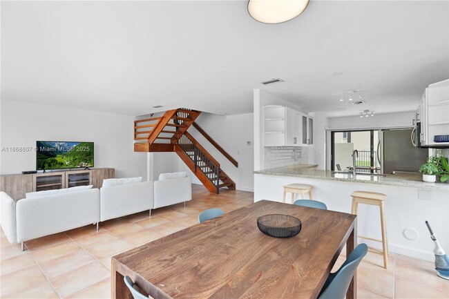 Building Photo - 9946 Costa Del Sol Blvd