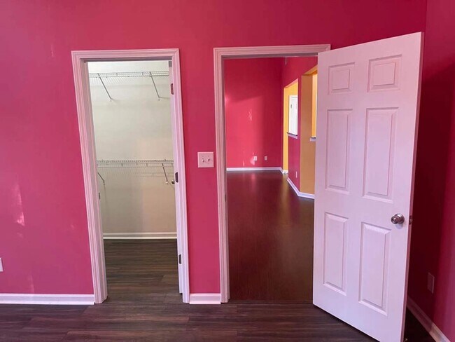 Building Photo - 1132 Gather Dr