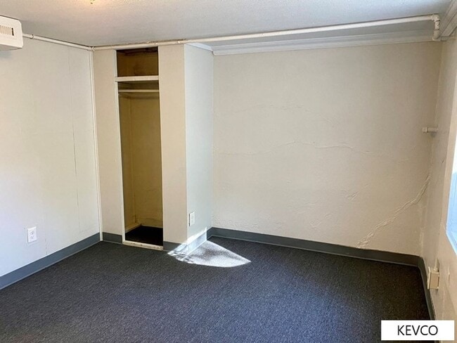 Building Photo - Four Bedroom in the Heart of FoCo
