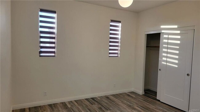 Building Photo - 112 Acamar