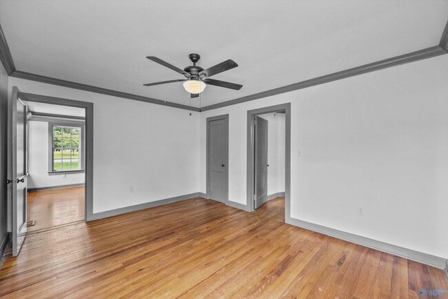 Building Photo - 122 Chestnut Rd